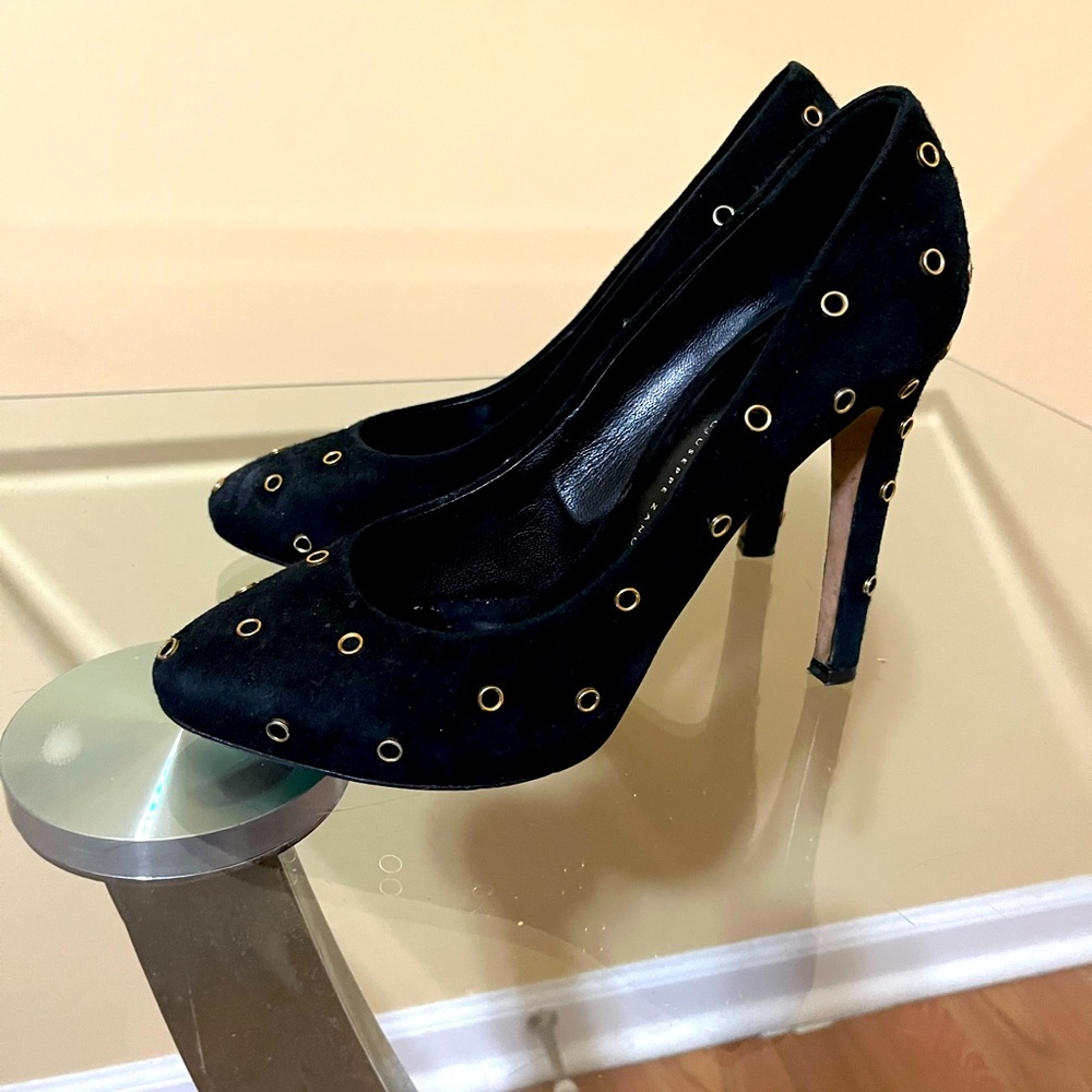 Giuseppe Zanotti Black Suede Pumps
